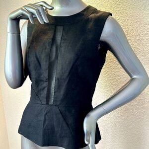 Black linen peplum top 🌺